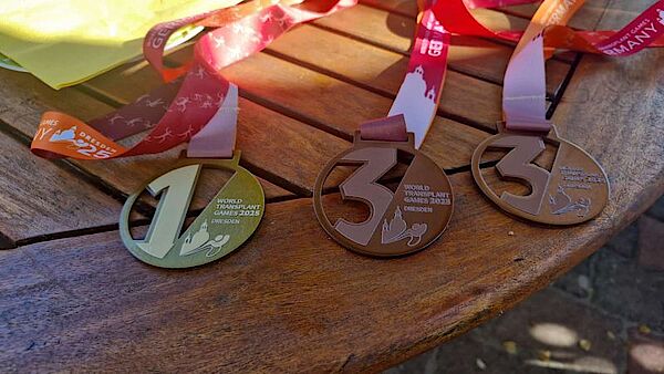 1 x Gold und 2 x Bronze für Sandra Hügelschäfer