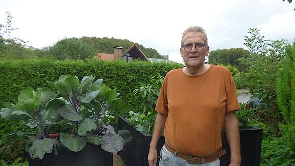In seinem Garten aber auch in seiner Heimatgemeinde Gößweinstein findet Frank Sobisch Erfüllung und die notwendige Ruhe.