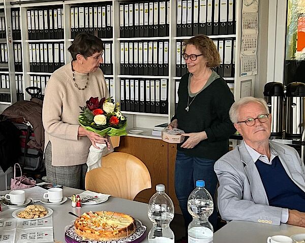 Mariele Höhn und Frau Prof. Dr. Iris Krämer (Direktorin der Apotheke Uniklinik Mainz)