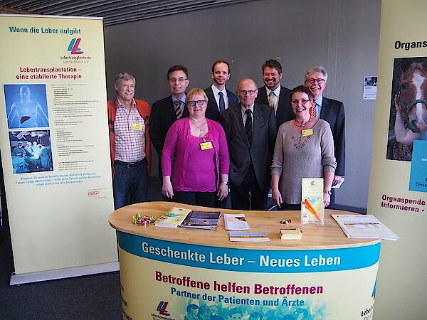 Gruppenbild, Infostand